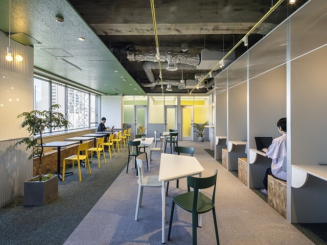 Common area_Open space. This space can be used freely for simple meetings.