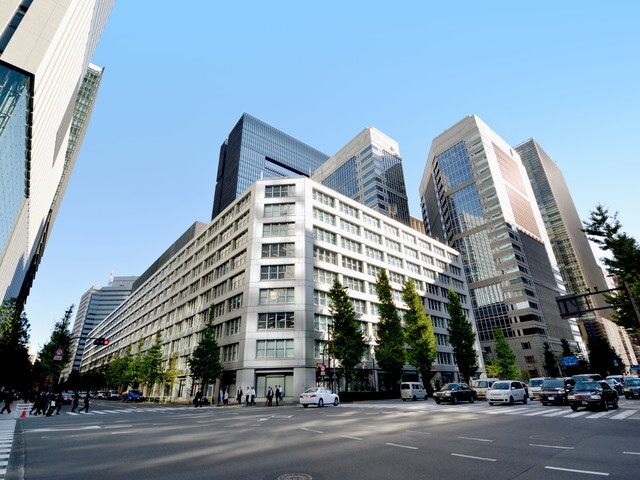 Exterior_The building is located in Otemachi, where many companies gather, and is directly connected to the station.