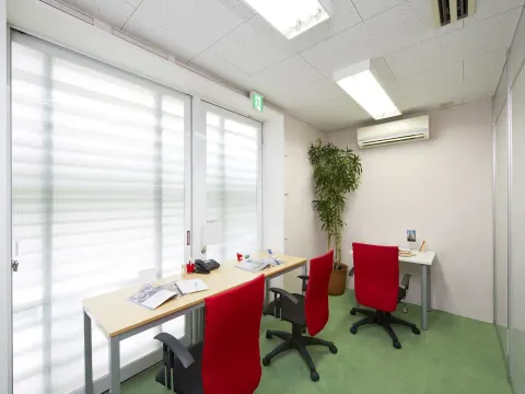 Private rooms_furnished and ready to go, saving you the cost and time of setting up an office.