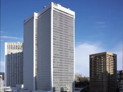 外観_再開発のシンボル赤坂アークヒルズ内のビル12階に施設があります。