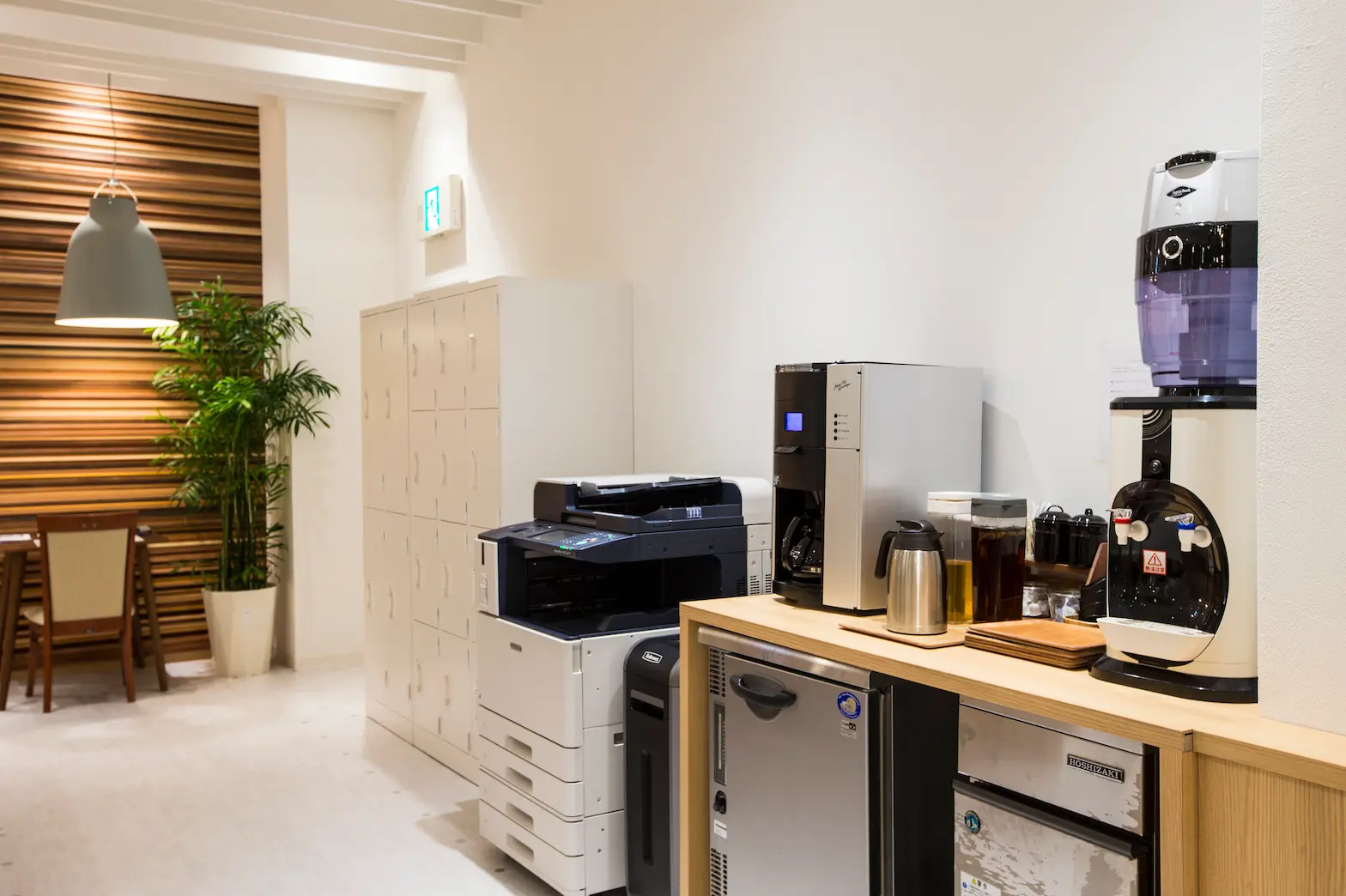 設備_共用のOA機器は各自のIDカードでご利用いただけます