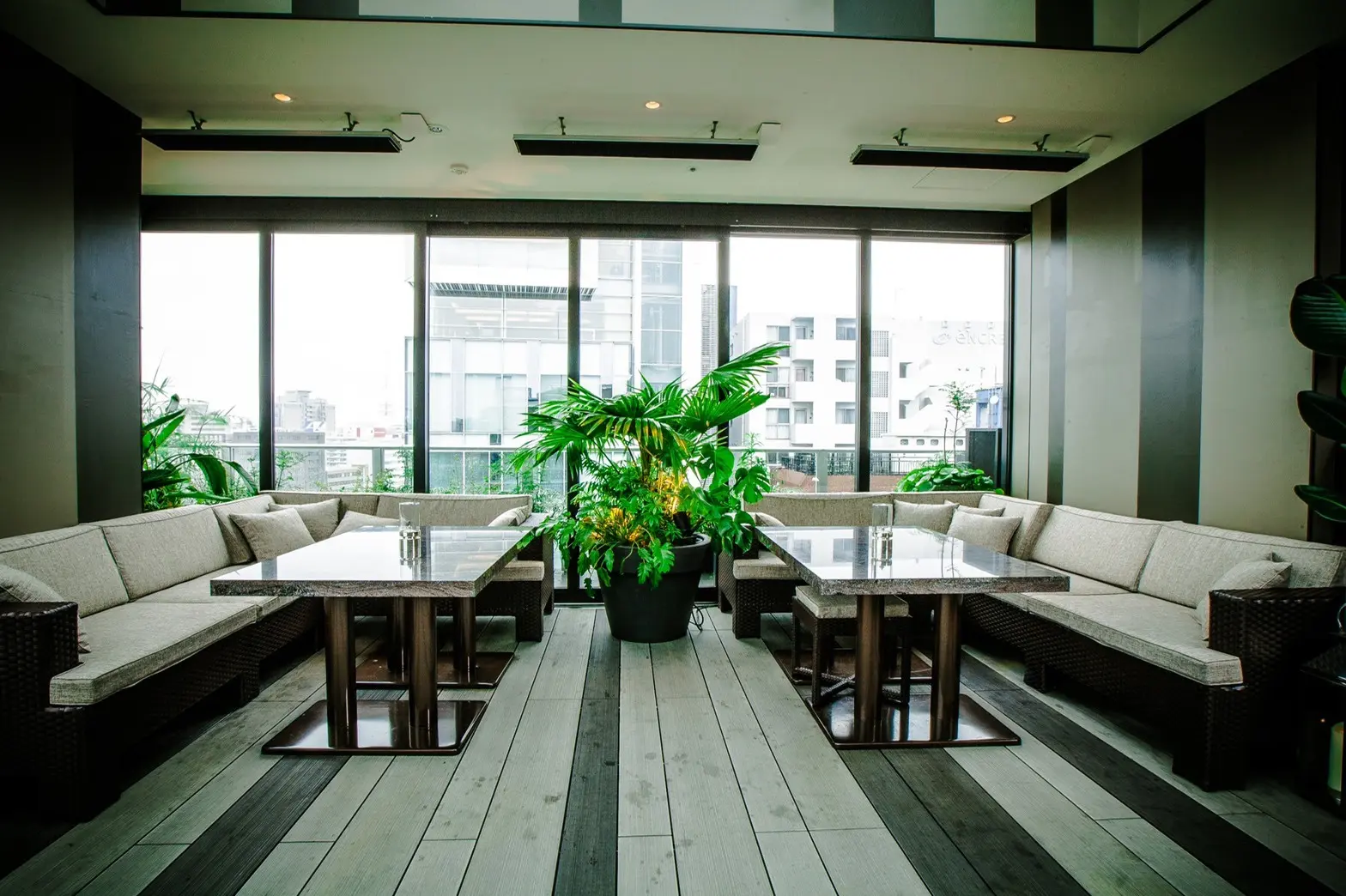 Zero-Ten Park 中洲川端