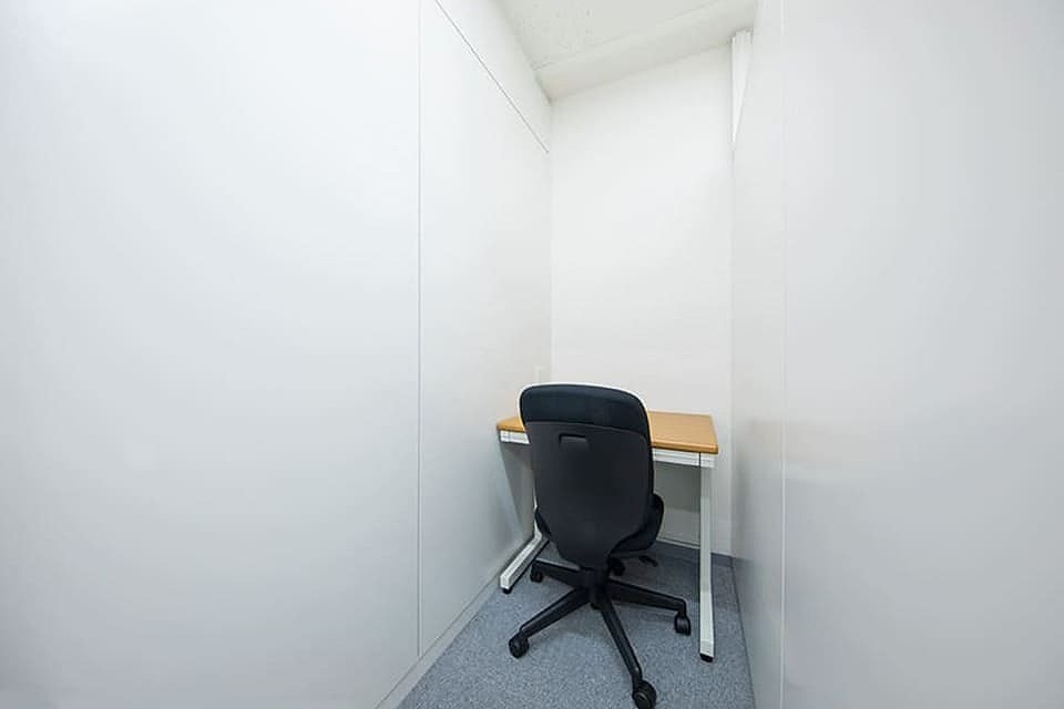 専有スペース_個室。1名用のコンパクトな個室です。