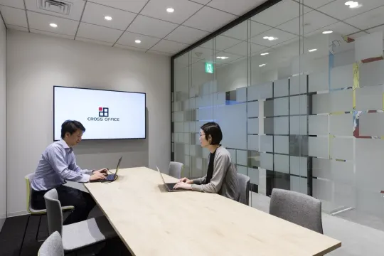 会議室_社内会議やお客様との打ち合わせなど、さまざまな用途にご自由にご利用いただけます