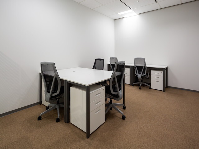 Private rooms_stylishly furnished with office furniture.
