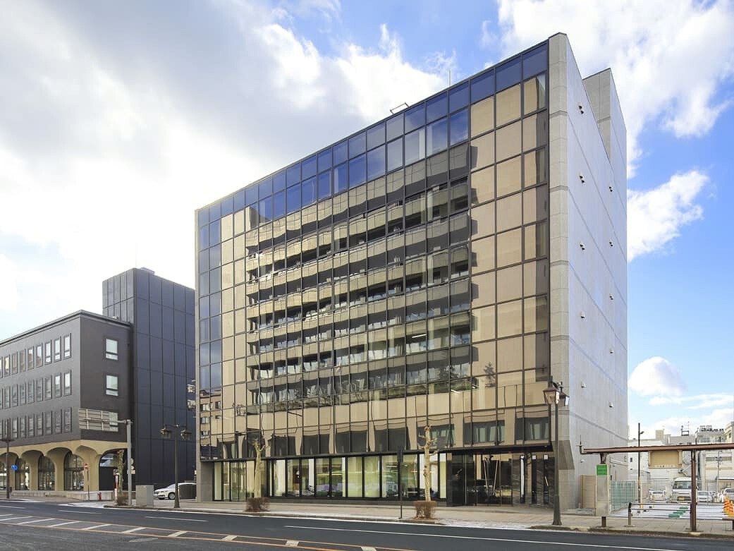外観_盛岡駅から徒歩10分ほどのところに位置するオフィスです。