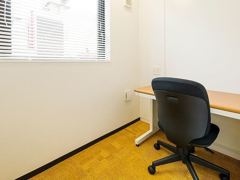 個室_1名用のオフィスは、格安料金で利用できます。