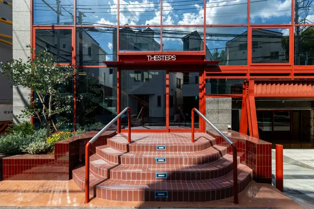 外観_エントランス。