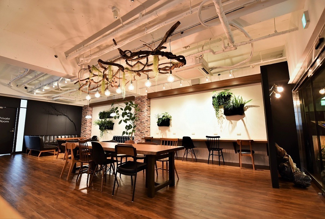 Coworking_Open space allows you to focus on your business.
