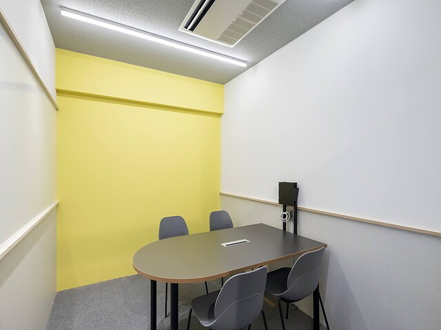 Common Area_Meeting Room. The meeting room in the common facilities is available free of charge for up to 2 hours per week.