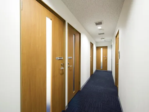 Common area_Hallway. Clean office.