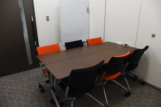 会議室_様々な人数に対応した会議室がご利用いただけます。