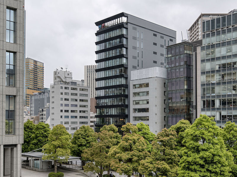 Exterior_Office building with excellent visibility facing Sotobori Dori.