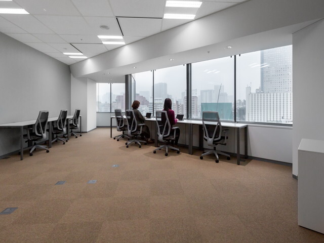 From the window of the private room, you will be able to see the office area spreading out in Shinagawa.