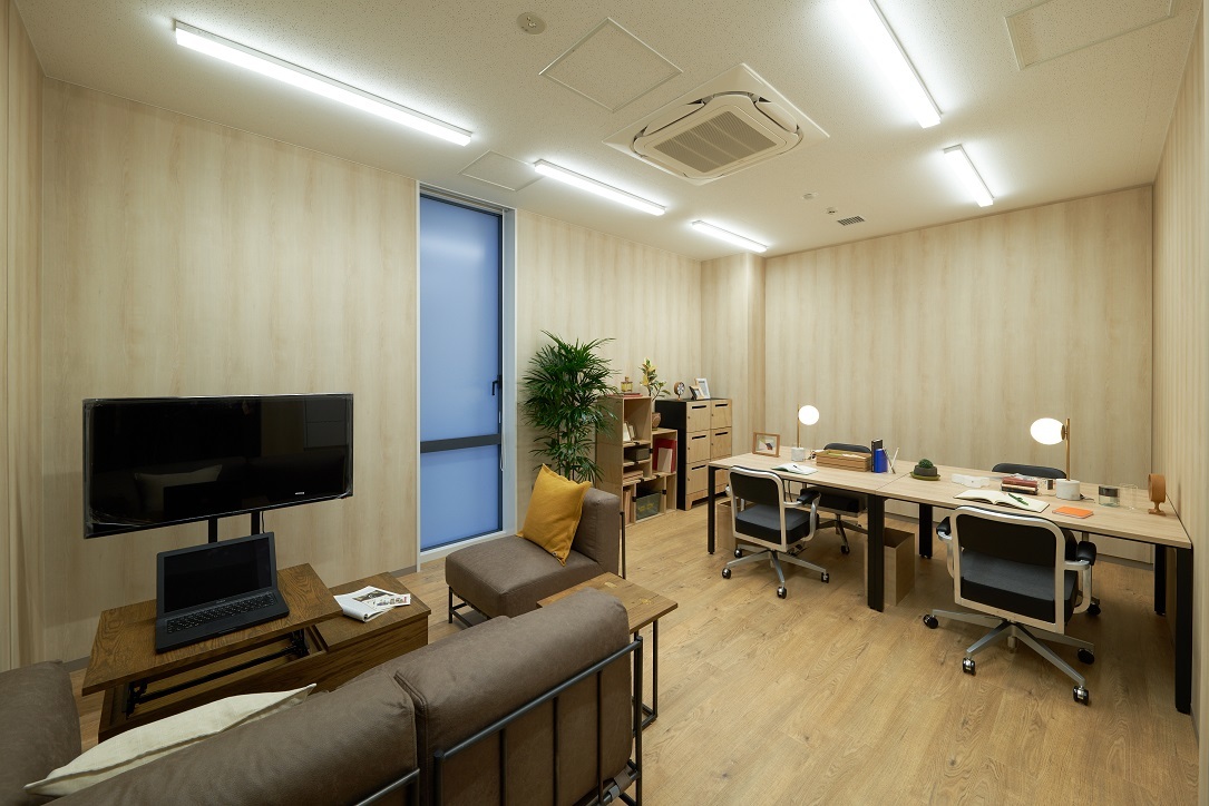 Private rooms_Residents can freely customize their rooms according to their work style *Image